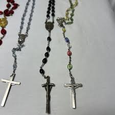 Lot of 7 Vintage Jesus Necklaces Gold and Silver Tone | eBay