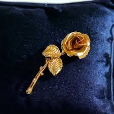 Gold Rose Brooch | Vintage Flower Pin | Costume Jewelry - Etsy