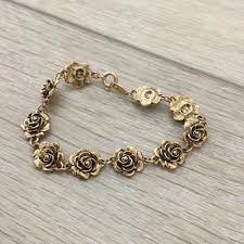 Silver tone heart chain bracelet | EstateSales.org