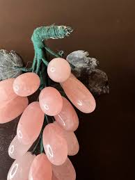 Vintage Midcentury Rose Quartz Grape Bunch W Carved Semi-precious Stone Leaves. Pink Rock, Stone Fruit, Table Centerpiece, Fruit Basket, - Etsy