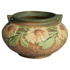 Antique Roseville Pottery - 27 For Sale on 1stDibs | roseville pottery value, rare roseville pottery, vintage roseville pottery bowls