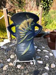 Roseville Pottery Freesia Wall Pocket #1296-8 - Etsy