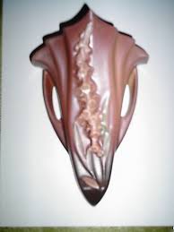 Roseville Foxglove Dusty Rose Wall Pocket #1292-8 (R4) | eBay