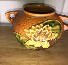 Roseville Pottery Decorative Vase, Water Lily 437-6 Clean ...