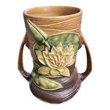 Vintage Mid-Century 1943 Roseville Pottery Usa Water Lily Vase | Chairish