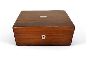 Rosewood Box – Henry Dean 1930