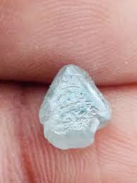 Natural australian white diamond rough 2.50ctw 1pcs