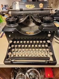 Antique Royal 10 Dual Glass Panel Desktop Typewriter X-1250423 | eBay