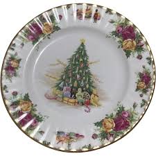 Royal Albert Christmas Magic Round Side Plate 1990. For ...