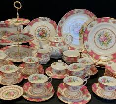 ROYAL ALBERT LADY CARLYLE TABLEWARE, *SOLD INDIVIDUALLY ...