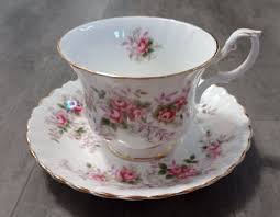 Royal Albert Bone China Lavender Rose Teacup & Saucer England | eBay