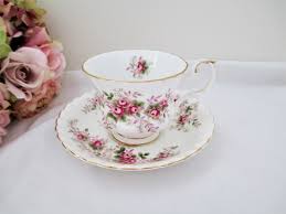 Royal Albert Lavender Rose Fine Bone China Teacup and Saucer Beautiful Roses Made in England English Bone China Floral Shabby - Etsy UK