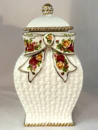 OLD COUNTRY ROSES BASKETWEAVE COOKIE JAR WITH LID BY ROYAL ALBERT....MINT! | eBay