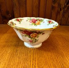 Royal Albert Old Country Roses Hampstead Footed Bowl ...