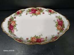 1962 Royal Albert Bone China Old Country Roses 10" Long ...