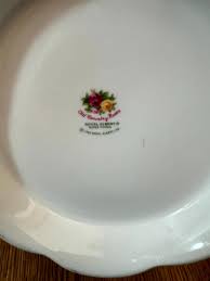 Royal Albert Old Country Roses Large Fluted Bowl, Pedestal ...