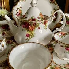 Royal Albert Old Country Roses 22 Piece Tea Set 1960s With Large Teapot | Vintage Royal Albert - Etsy