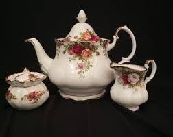 Vintage Burleigh Ironstone Straffordshire England Pitcher. Jug Pitcher by Ironstone Burleigh Staffordshire With Blue White Decoration. - Etsy Israel