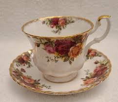Royal Albert Old Country Roses Teacup and Saucer Set ...