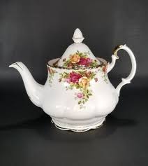 Royal Albert Old Country Roses Large Teapot (6 Cups) - England 1962 Stamp | eBay