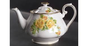 Tea Rose Yellow Small Teapot & Lid by Royal Albert ...