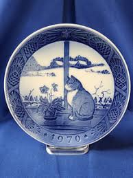 Royal Copenhagen Plates "Christmas - 1970 Christmas Rose And ...