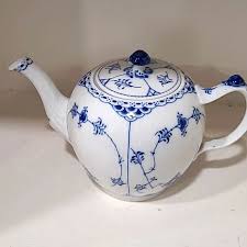 Royal Copenhagen | Kitchen | Teapot Blue Fluted Half Lace ...