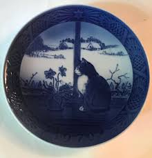 ROYAL COPENHAGEN BLUE CHRISTMAS ROSE AND CAT ...