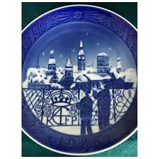 Royal Copenhagen Christmas Plates 1980's lot of eight plates.. For Sale at Ruby Lane