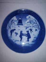 Royal Copenhagen "annual Christmas" Plate - the Old Skate ...