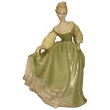 Royal Doulton 1962 Figurine Fair Lady HN #2193. For Sale at ...