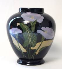 Vintage Black Japanese Vase: Bijutsu Toki Calla Lily Design - Etsy Israel