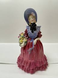 RARE VINTAGE ROYAL DOULTON BONE CHINA 6 1/2" TALL FIGURINE "LADY BETTY" HN1967 | eBay