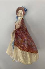 Royal Doulton PAISLEY SHAWL Beautiful Vintage Figurine ...