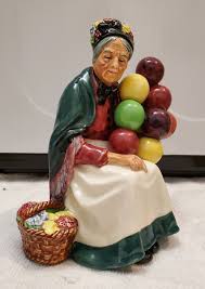 Vintage Royal Doulton THE OLD BALLOON SELLER Figurine HN ...