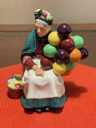 1941 Royal Doulton Balloon Seller Lady | eBay Australia
