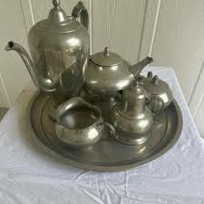 Pewter Serving Set | EstateSales.org