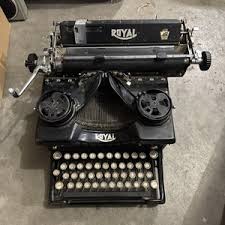 Royal X Desktop Typewriter | Blue Moon Camera