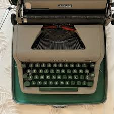 1950's Royal Aristocrat Portable Typewriter/vintage Royal Aristocrat Typewriter - Etsy Canada