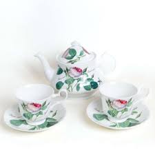 Redouté Rose Fine Bone China: Teapot, Teacup & Saucer