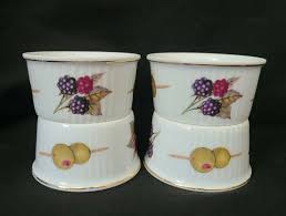 4 Royal Worcester Evesham Gold Porcelain Olive/Berry Ramekin ...