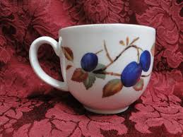 Royal Worcester Evesham Gold, Fruit: Cup & Saucer Set, 2 13 ...