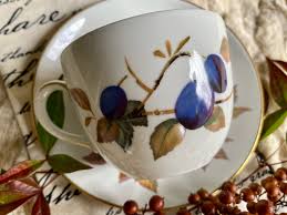 Royal Worcester Evesham Gold Teacup & Saucer