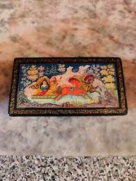 Vintage Mstera Russian lacquered hand painted Troyka box | eBay
