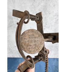 Sold at Auction: S. Newhouse Oneida Community No 3 Govt Trap