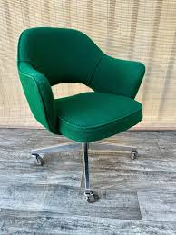 Mid Century Modern Office Chair with arms by Saarinen for ...