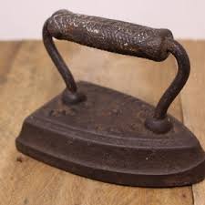 Antique Ives & Allen - Montreal Flat Iron / Clothes Iron - Etsy.de