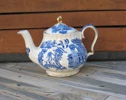 Vintage Figural Chinese Cat W/ Koi Fish Porcelain Teapot - Etsy