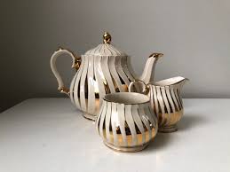 Vintage Cream and Gold Swirl Sadler Teapot Sugar Bowl and ...