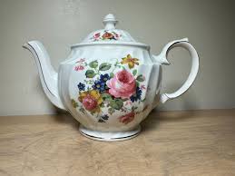 Vintage WINDSOR England Floral/Flower Basket Teapot ...